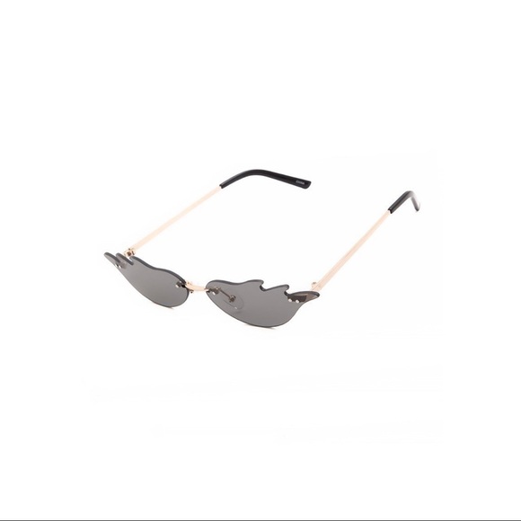 ๐๐ถ SUBLIME FASHION SUNGLASSES ๐ถ - Picture 10 of 13